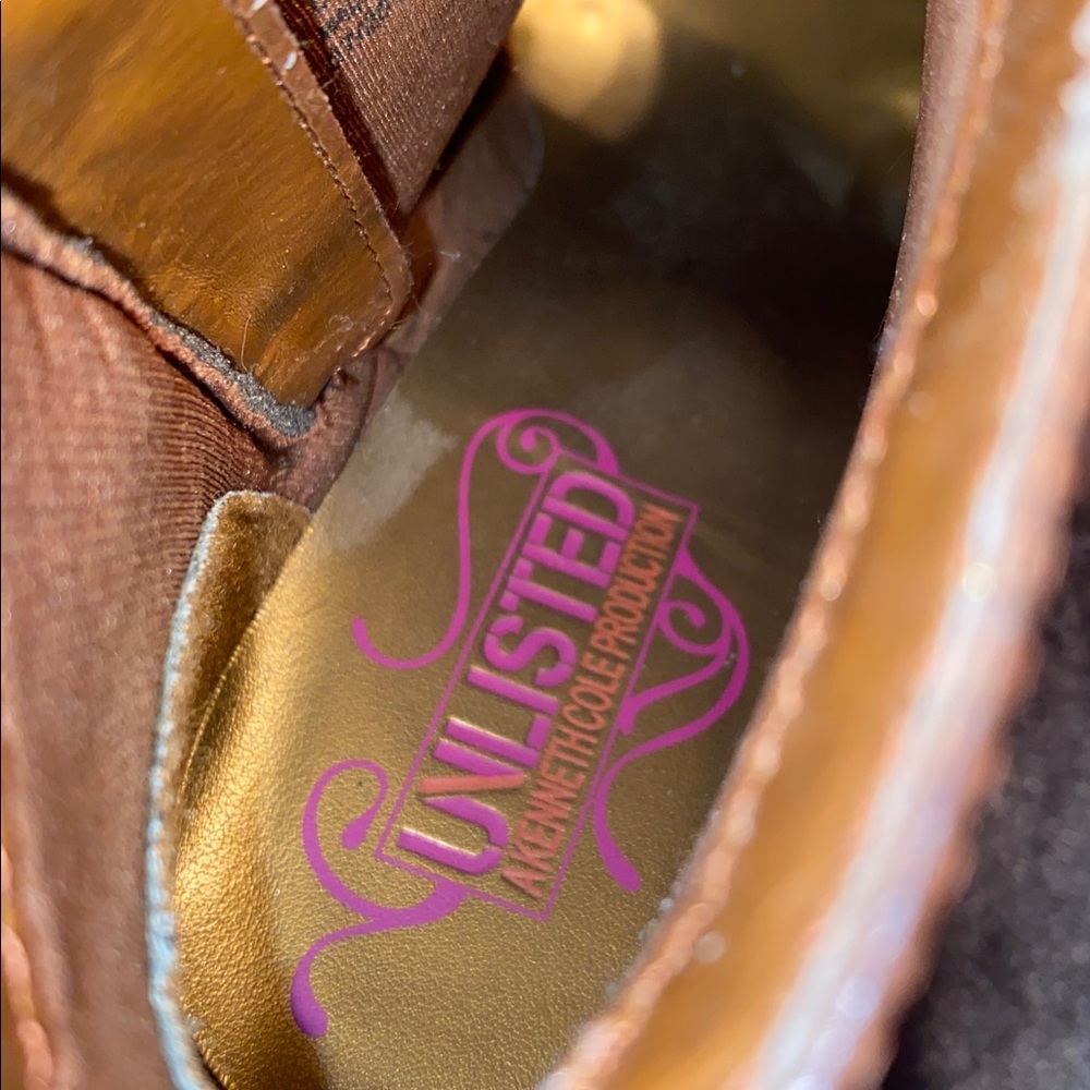 UNLISTED BROWN BOOTS- by KENNETH COLE - Picture 9 of 9